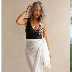 White Sarong by Baiia